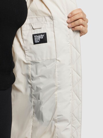 Cappotto invernale 'Darka' di khujo in bianco