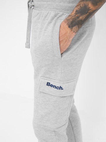 BENCH Regular Sporthose 'Fargo' in Grau