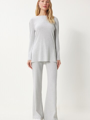 Tenue d'intérieur Happiness İstanbul en gris : devant