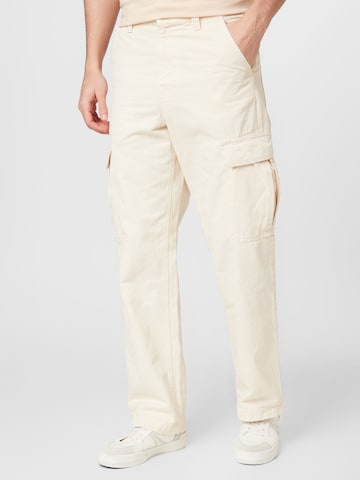 Tommy Jeans Loosefit Cargobroek 'Aiden' in Wit: voorkant