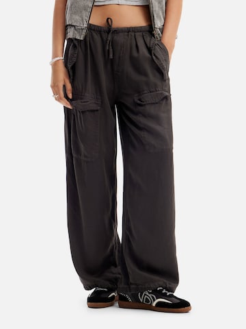 Wide leg Pantaloni di Desigual in nero: frontale