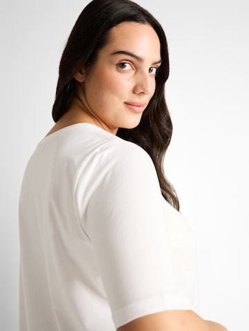 Maglietta di Tom Tailor Women + in bianco