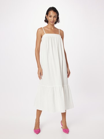 River Island Dress in White: front