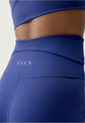 Regular Leggings 'Saori' Born Living Yoga en bleu