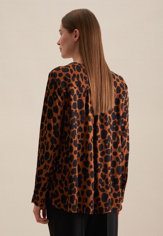SEIDENSTICKER Blouse 'Schwarze Rose' in Bruin
