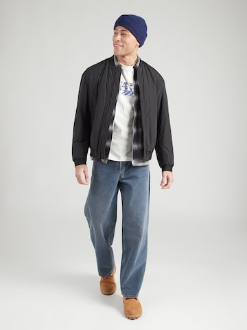 Tricou 'S-LODESTAR' de la NAPAPIJRI pe alb