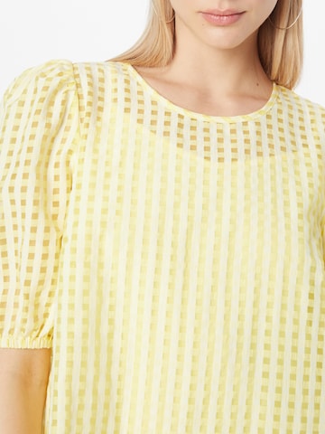 SISTERS POINT Dress 'VICE' in Yellow