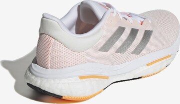 ADIDAS SPORTSWEAR Σνίκερ χαμηλό 'Solarglide 5' σε ροζ