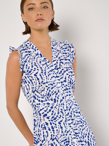 Apricot Kleid in Blau