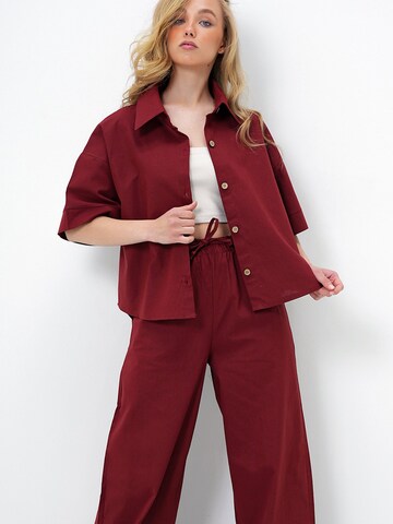 Trend Alaçatı Stili Ταγέρ με παντελόνι σε κόκκινο