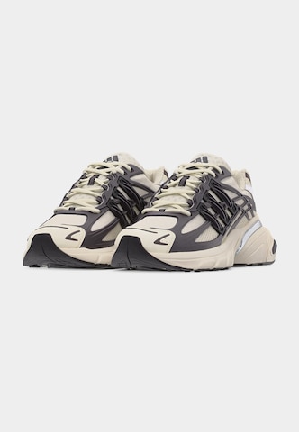 ADIDAS ORIGINALS Низкие кроссовки 'Adistar XLG 2.0' в Серый