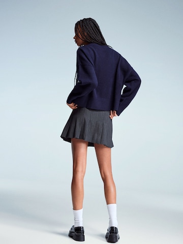 Bershka Svetr – modrá