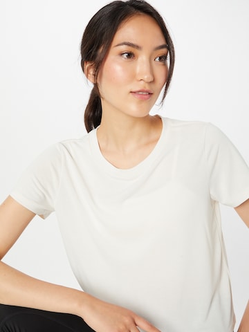 T-shirt fonctionnel Moonchild Yoga Wear en blanc