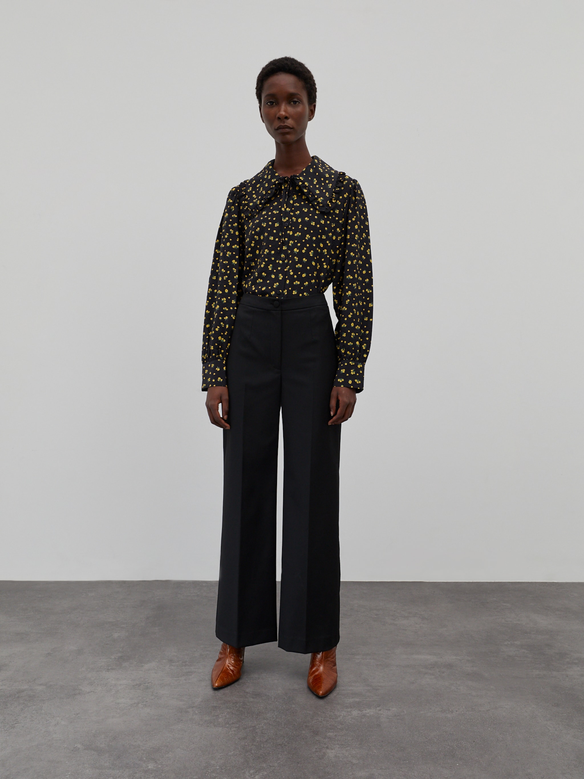 EDITED Produits Pantalon 'Milana' noir