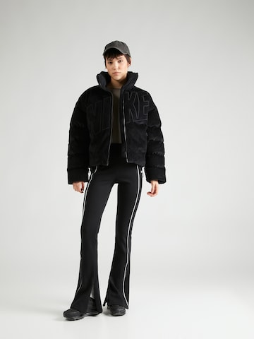 Nike Sportswear Χειμερινό μπουφάν 'ESSNTL PRIMA' σε μαύρο