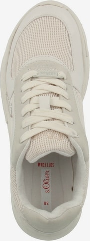 s.Oliver Sneakers in Beige