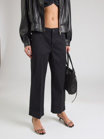 Loosefit Pantalon à plis s.Oliver en noir : devant