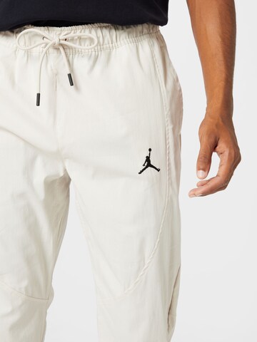 Jordan Regular Hose in Braun