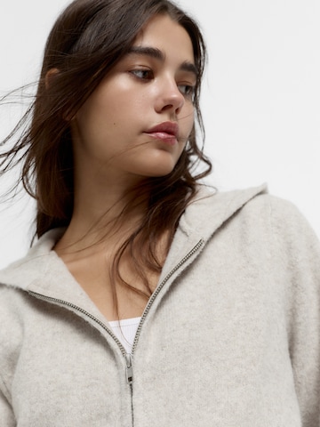 Pull&Bear Cardigan i beige