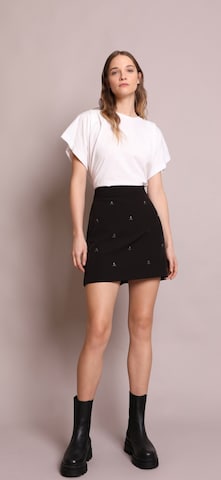 Scalpers Skirt in Black