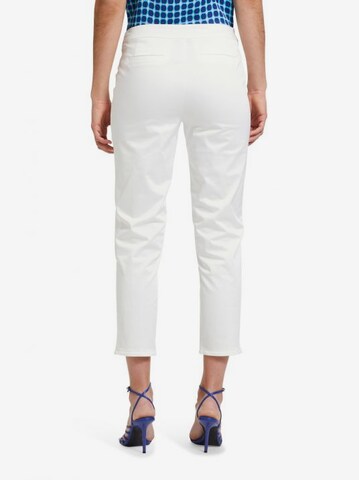 Regular Pantalon à plis Betty Barclay en blanc