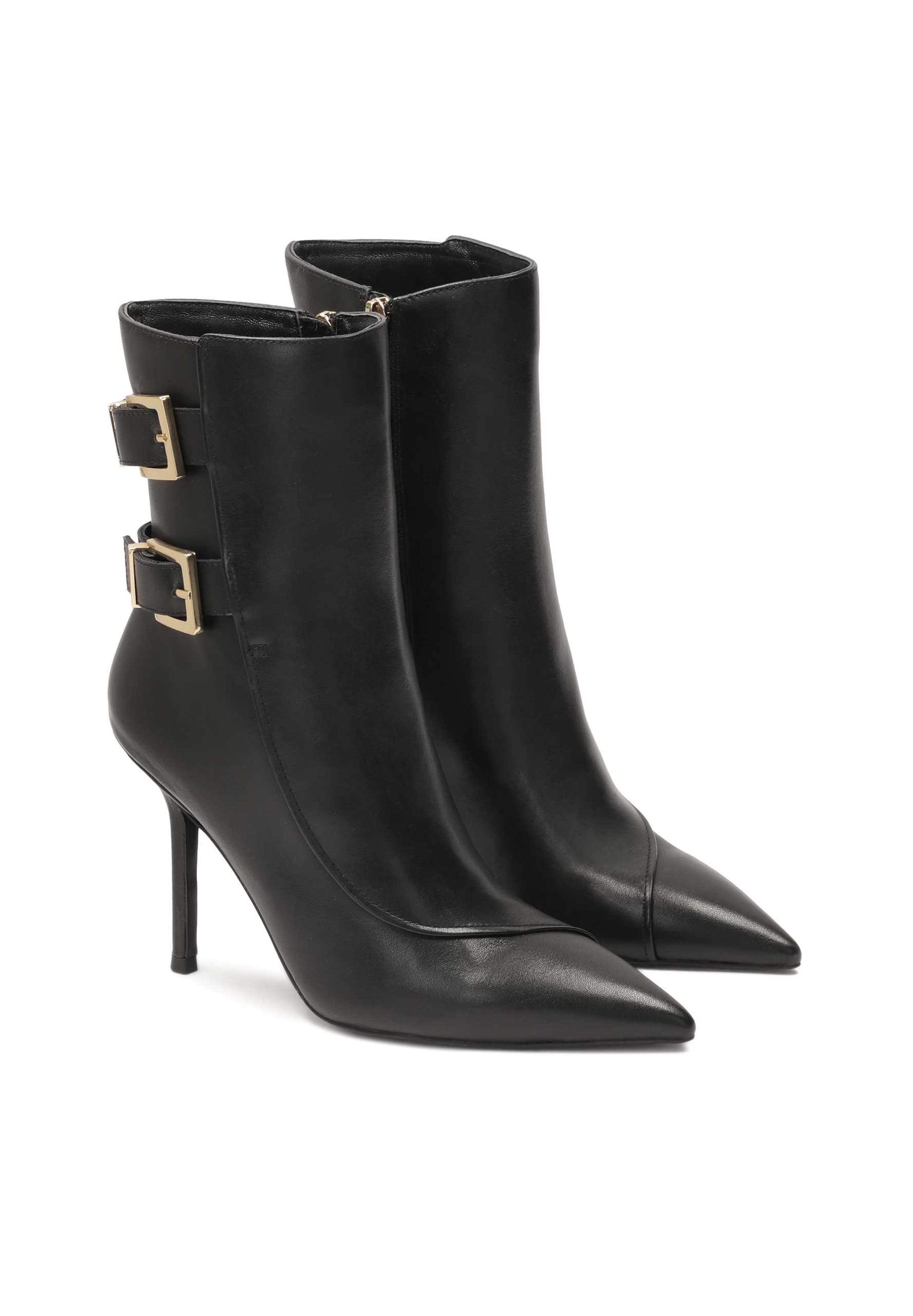 Kazar Къси ботуши в черно