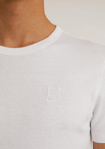 CHASIN' Shirt in Wit