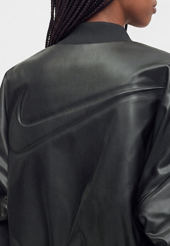 Nike Sportswear Prehodna jakna | črna barva