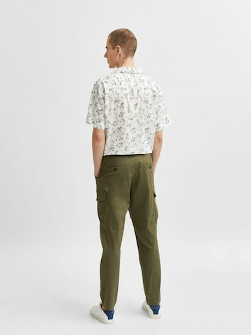 Regular Pantalon cargo SELECTED HOMME en vert