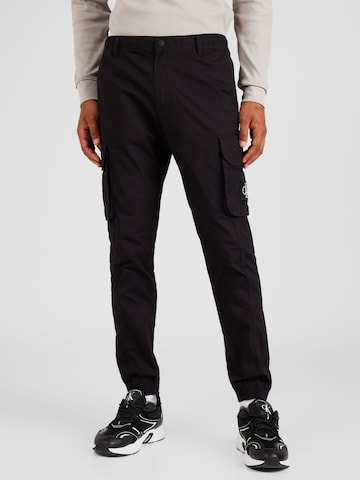 Calvin Klein Jeans Skinny Cargo nadrágok - fekete: elől