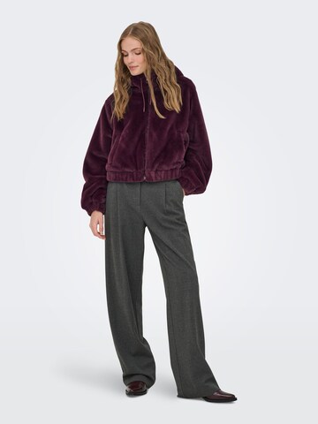 JDY Jacke 'JDYOLA' in Rot