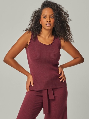 YOU LOOK PERFECT Gebreide top 'TOP BLOSSOM - Geripptes Merino Top mit Rundhals' in Rood: voorkant