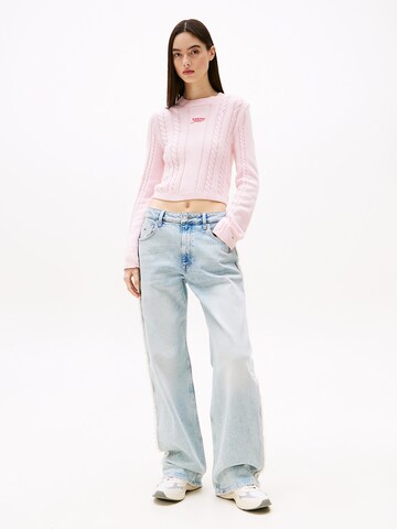 Tommy Jeans Sweater in Pink