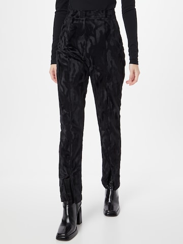 Laagam Regular Pants 'Keith' in Black: front