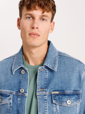 Cross Jeans Between-Season Jacket 'A 320' in Blue