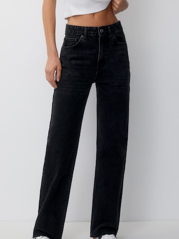 Pull&Bear Regular Jeans in Zwart: voorkant