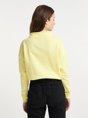 SOMWR Sweater in Yellow