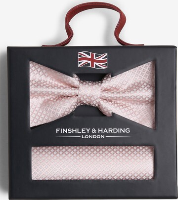 Finshley & Harding London Bow Tie in Pink: front