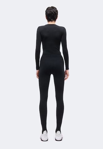 NIKE Skinny Sporthose in Schwarz