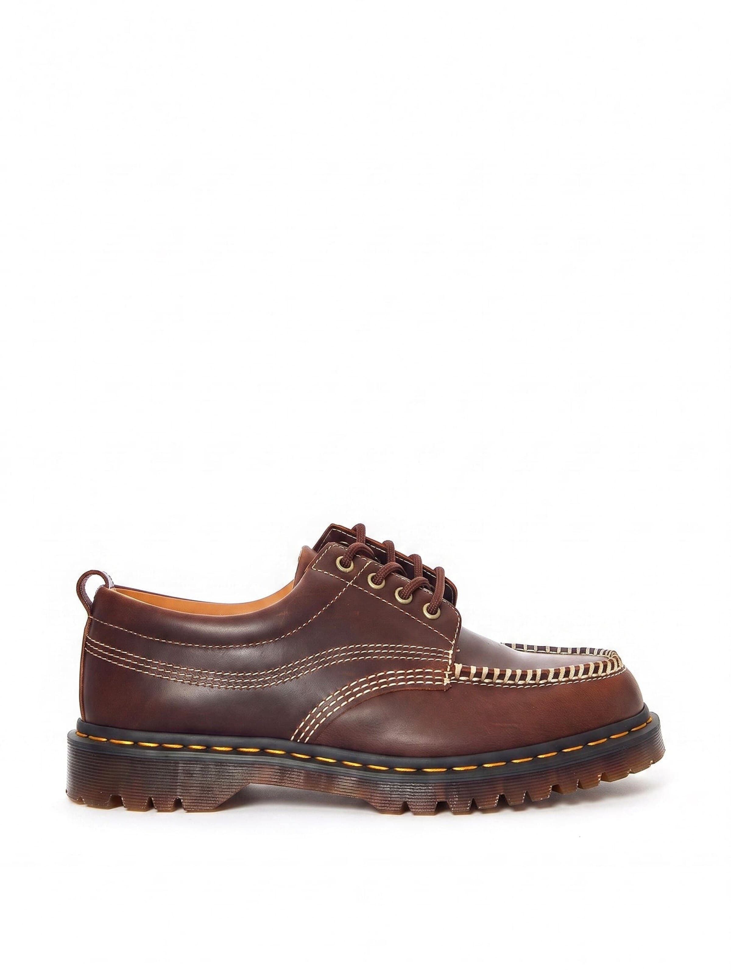 Dr. Martens Mocassin 'Lowell Orleans Butterscotch' en 41 en marron, Vue avec produit