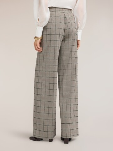Wide leg Pantaloni di MOTIVI in grigio