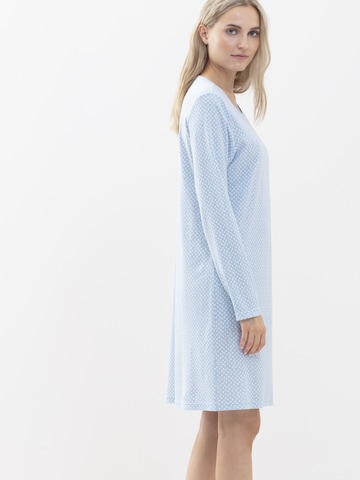 Chemise de nuit Mey en bleu : devant