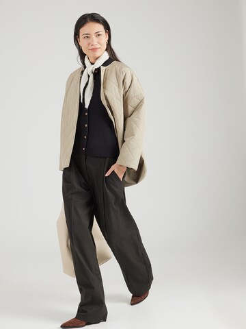 Geacă de primăvară-toamnă 'Mona' de la Embassy of Bricks and Logs pe verde