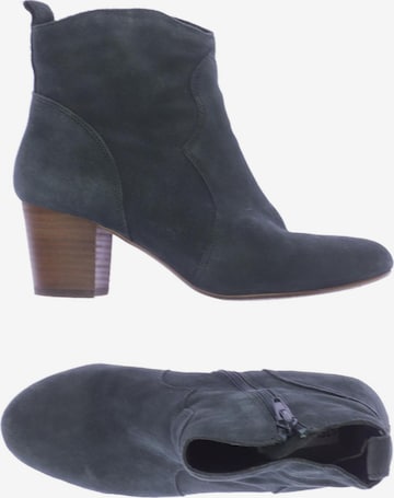 STEVE MADDEN Dress Boots in 36 in Green: front