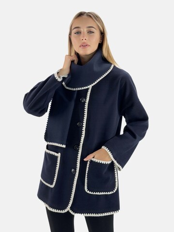 Elara Tussenmantel in Blauw