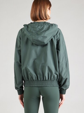 Nike Sportswear Between-season jacket 'Classic' in Green