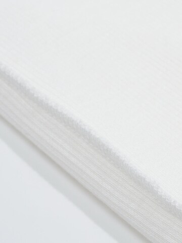 FEMSSY Shirts 'ELIA BLOUSE WHITE' i hvid