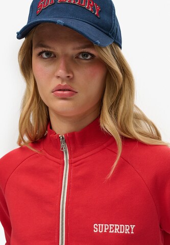 Vestes d’entraînement Superdry en rouge