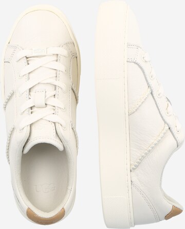 Baskets basses UGG en blanc