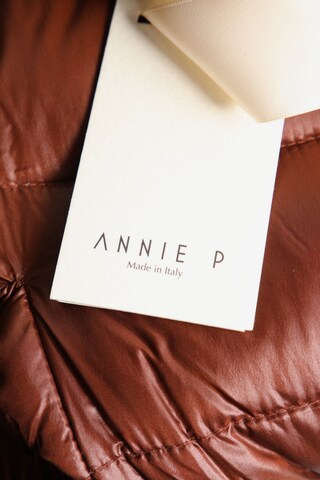 Annie P Jacket & Coat in S in Brown